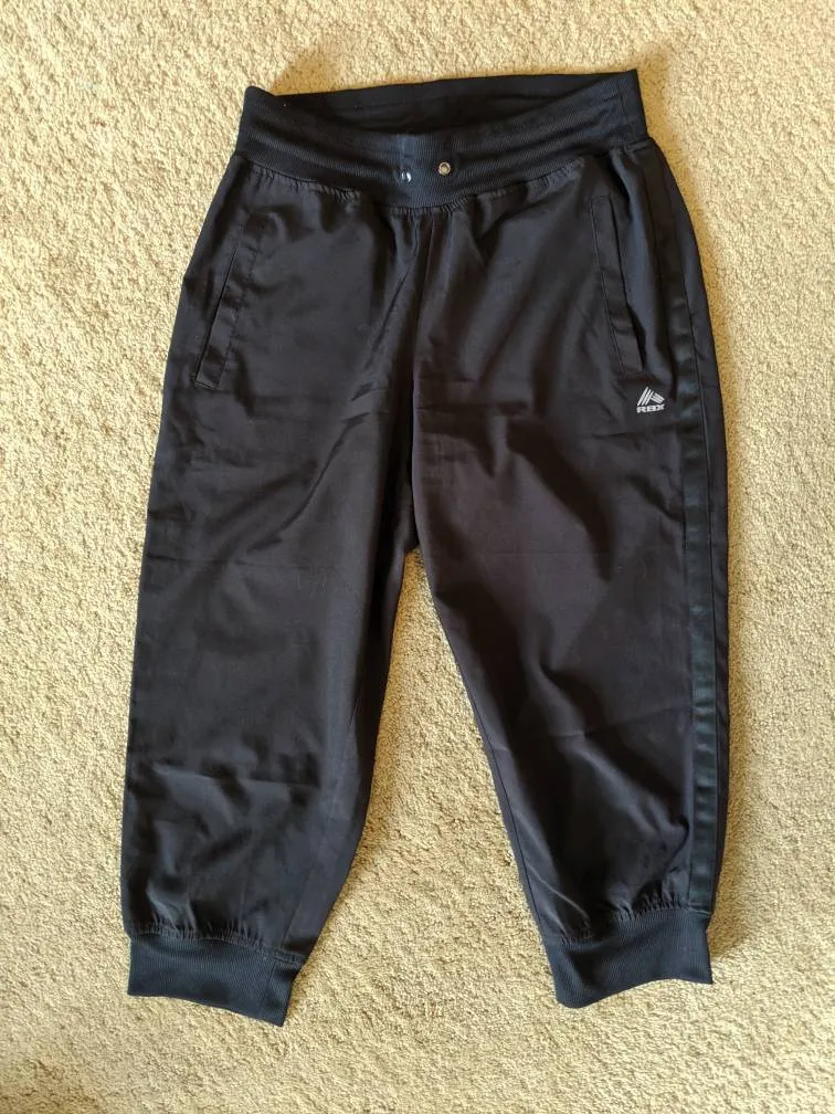 Reebok Crops photo 1