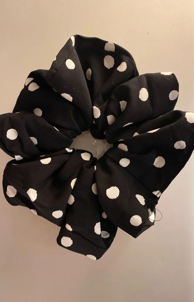 Very Large scrunchie photo 1