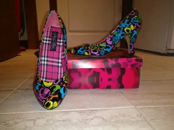 Iron Fist Skull Heels - Sz 7 photo 1