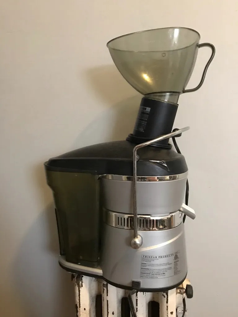 Juicy Bunz! 🍏🍎🍌🍇🍊🥝 photo 1