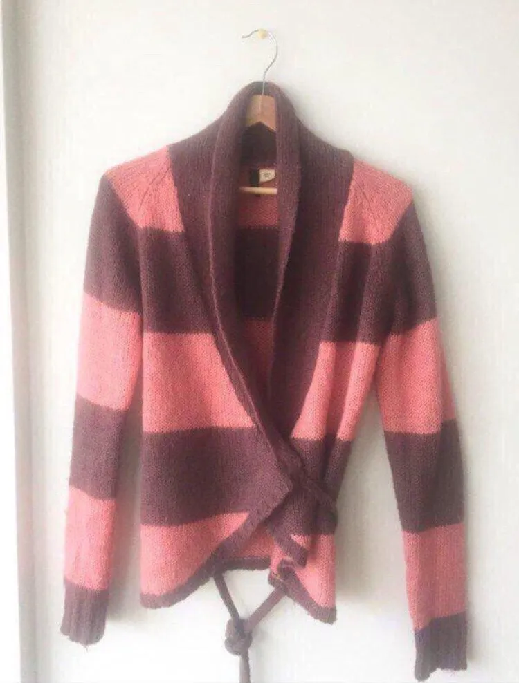 Size Medium (or Small) photo 1