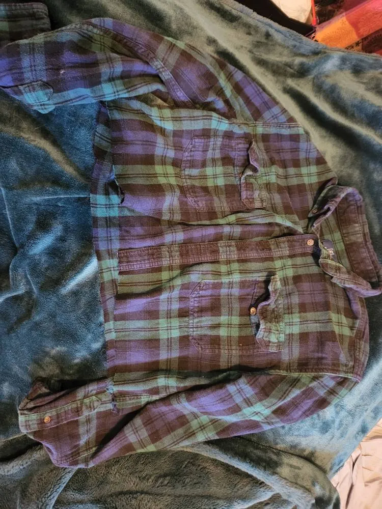 Cropped Flannel photo 1