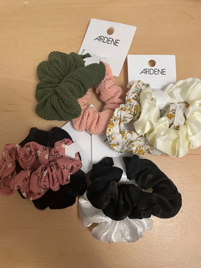 New Packs Of Scrunchies photo 1
