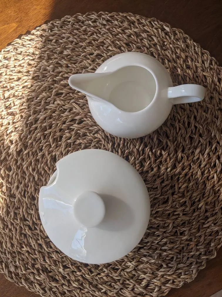 Sugar Bowl And Creamer photo 1