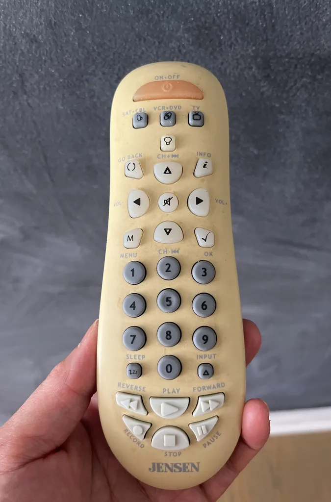 Jensen Universal Remote - “Peter” photo 1