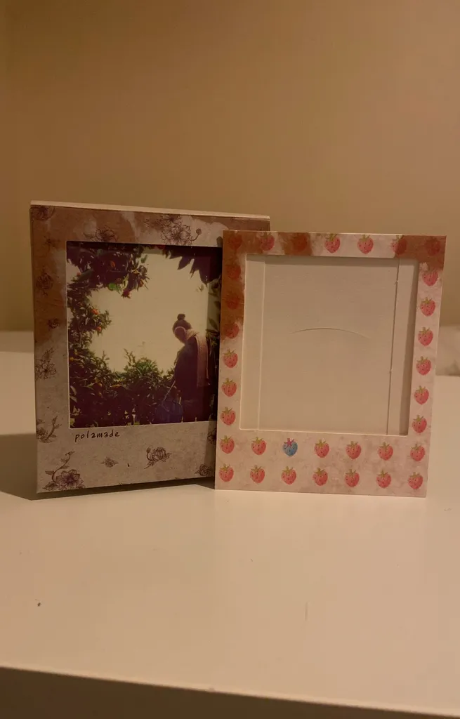 Polaroid Photo Frame photo 1