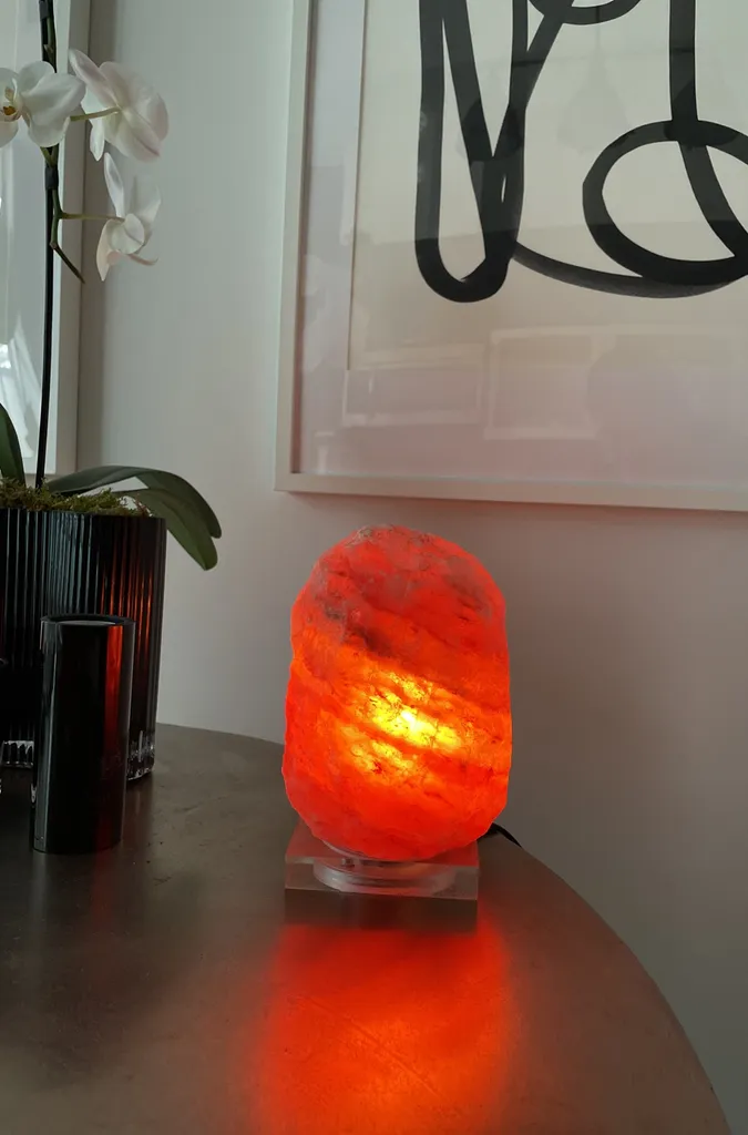 Salt Lamp photo 1