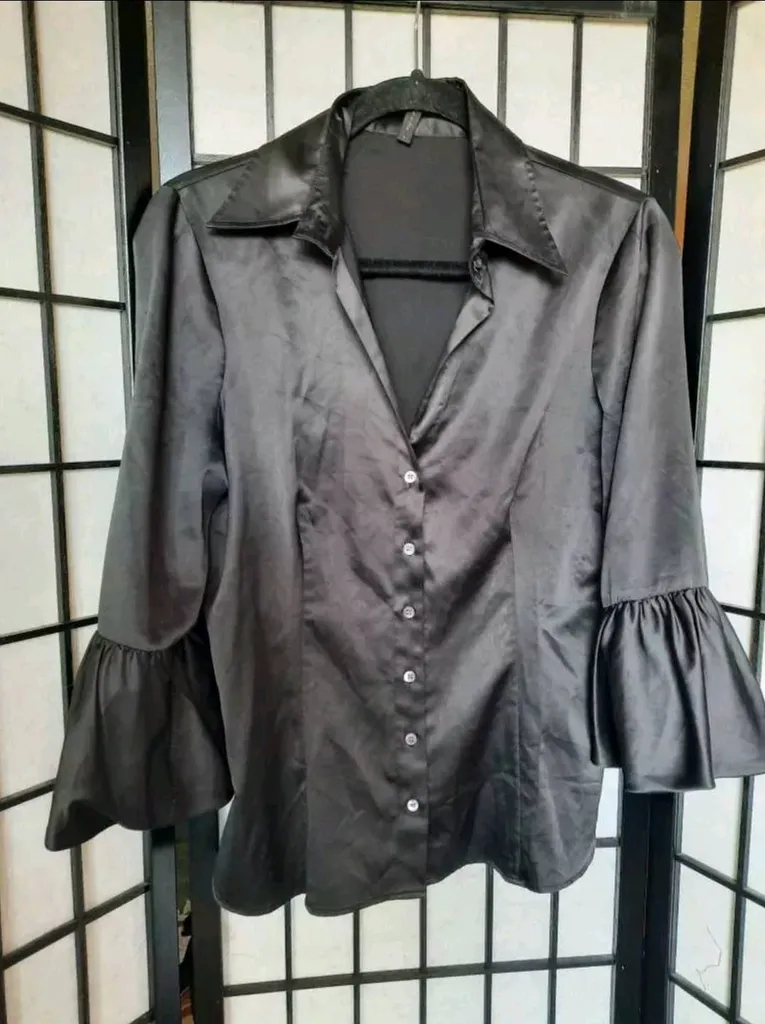 Black Silk Shirt photo 1