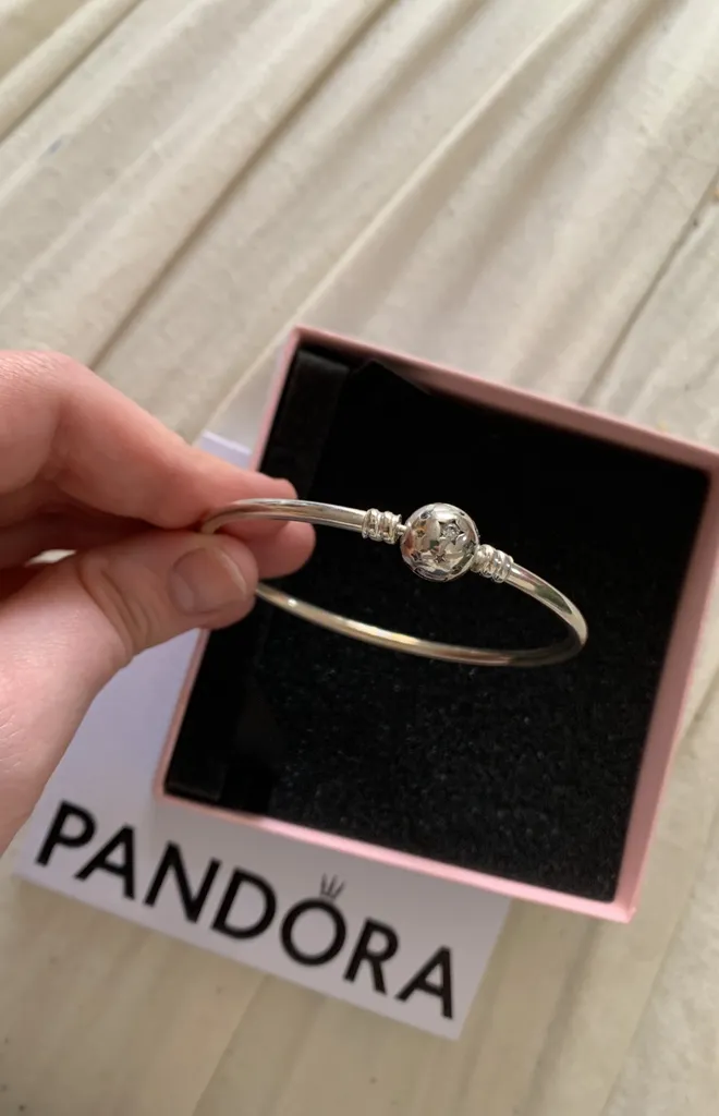 PANDORA bracelet photo 1