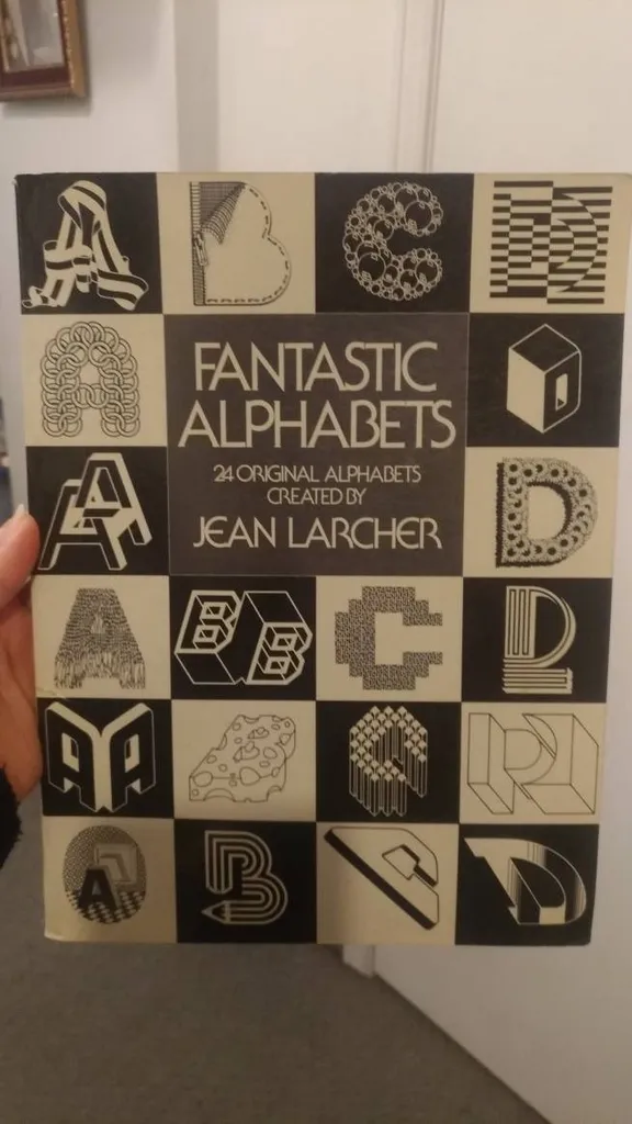 Lettering Book photo 1