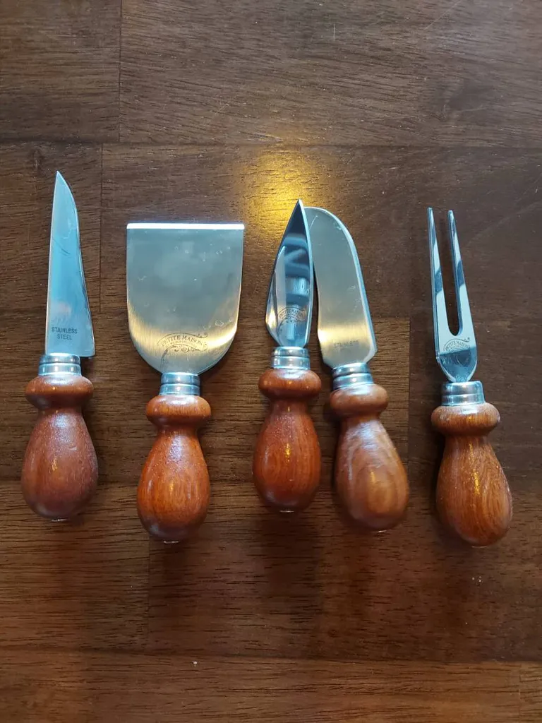 Cheese Utensil Set - Brand Is Petite Maison photo 1