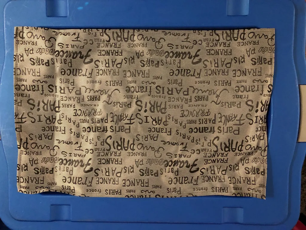 Paris themed placemats photo 1