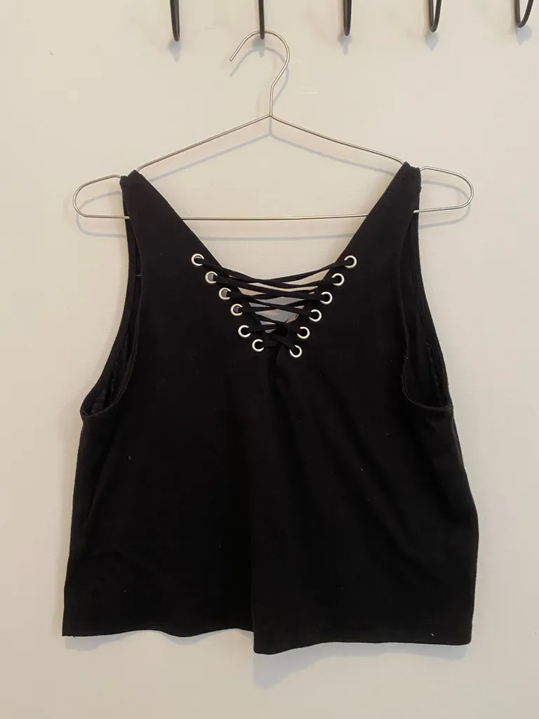 Crop Top Women’s M photo 1