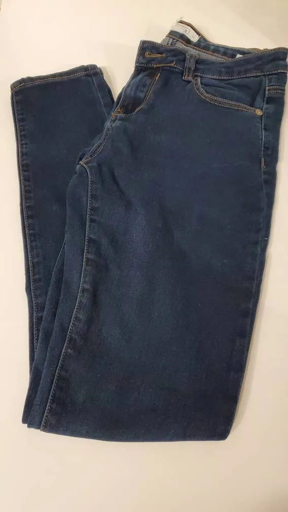 Size 25-26 Mid Rise Jeans photo 1