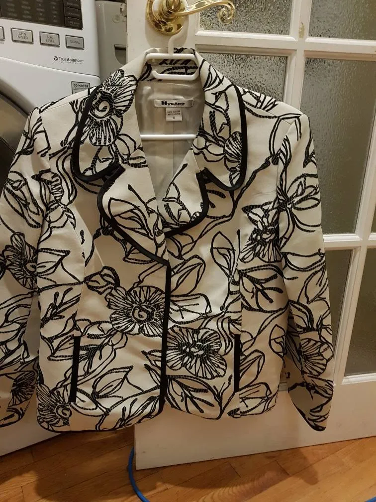 Ladies jacket photo 1