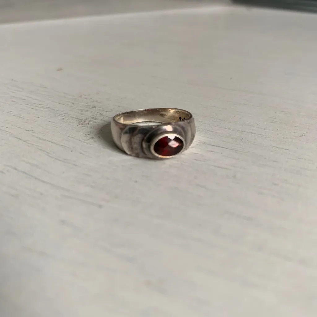 Antique Garnet Ring photo 1
