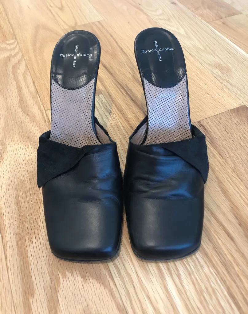 Beautiful Dusica Italian Leather Black Heels 38.5 photo 1