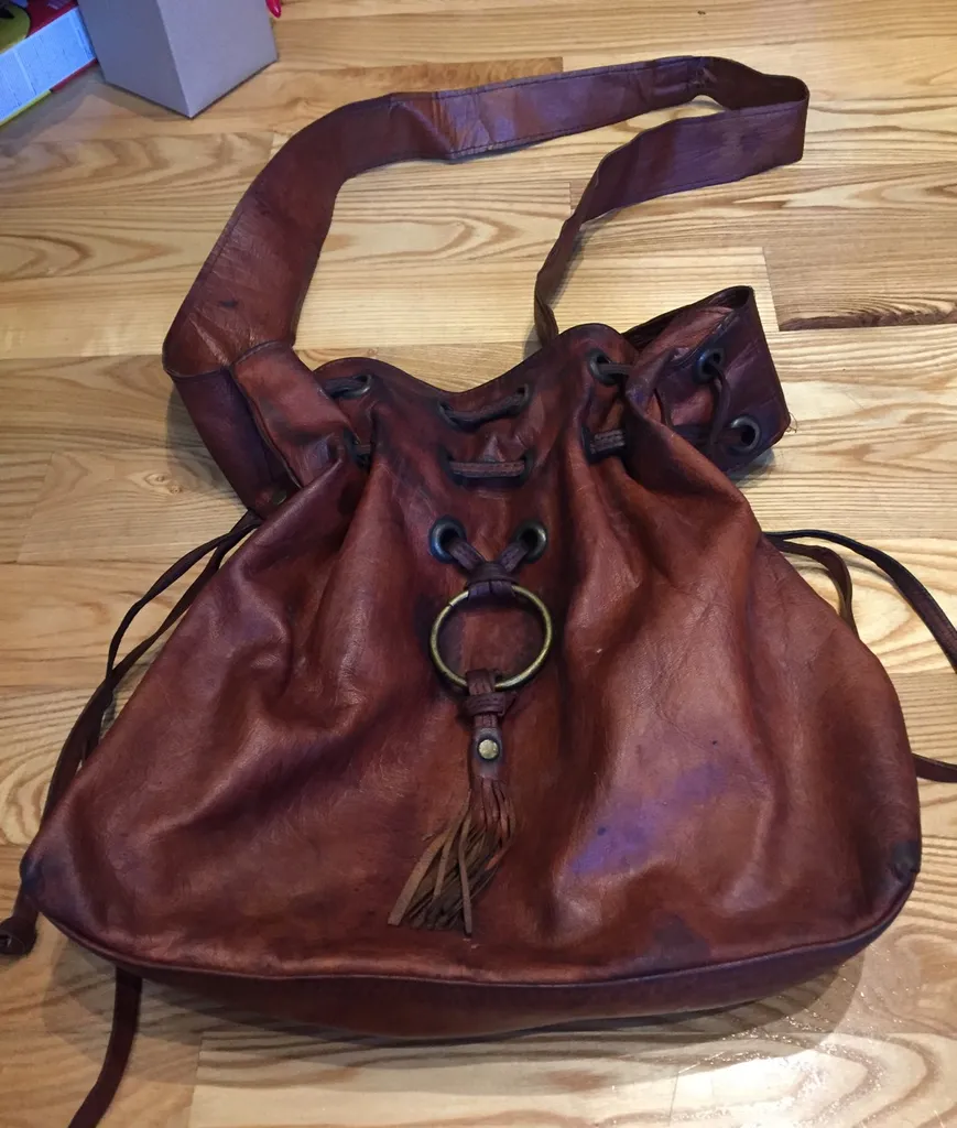Beautiful Genuine Leather Bag photo 1