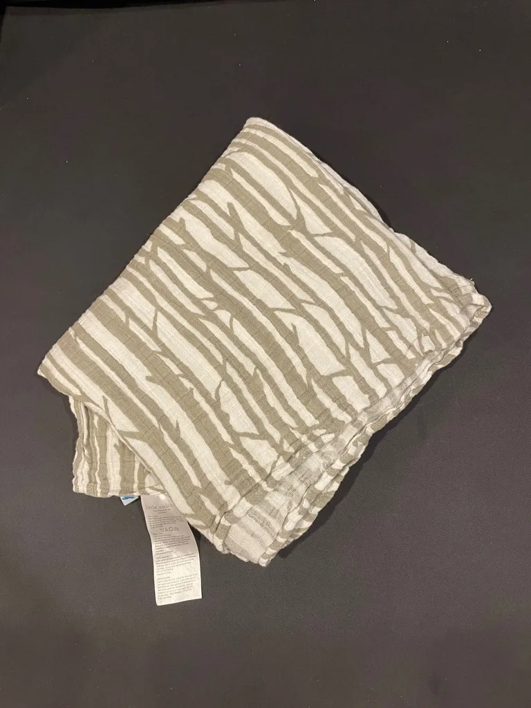 100% Cotton Muslin Baby Blanket photo 1
