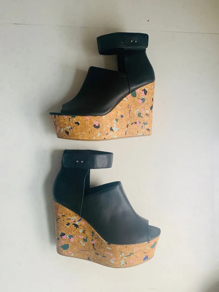 Groovy Wedges photo 1