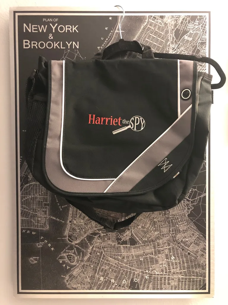 Harriet The Spy Messenger Bag photo 1