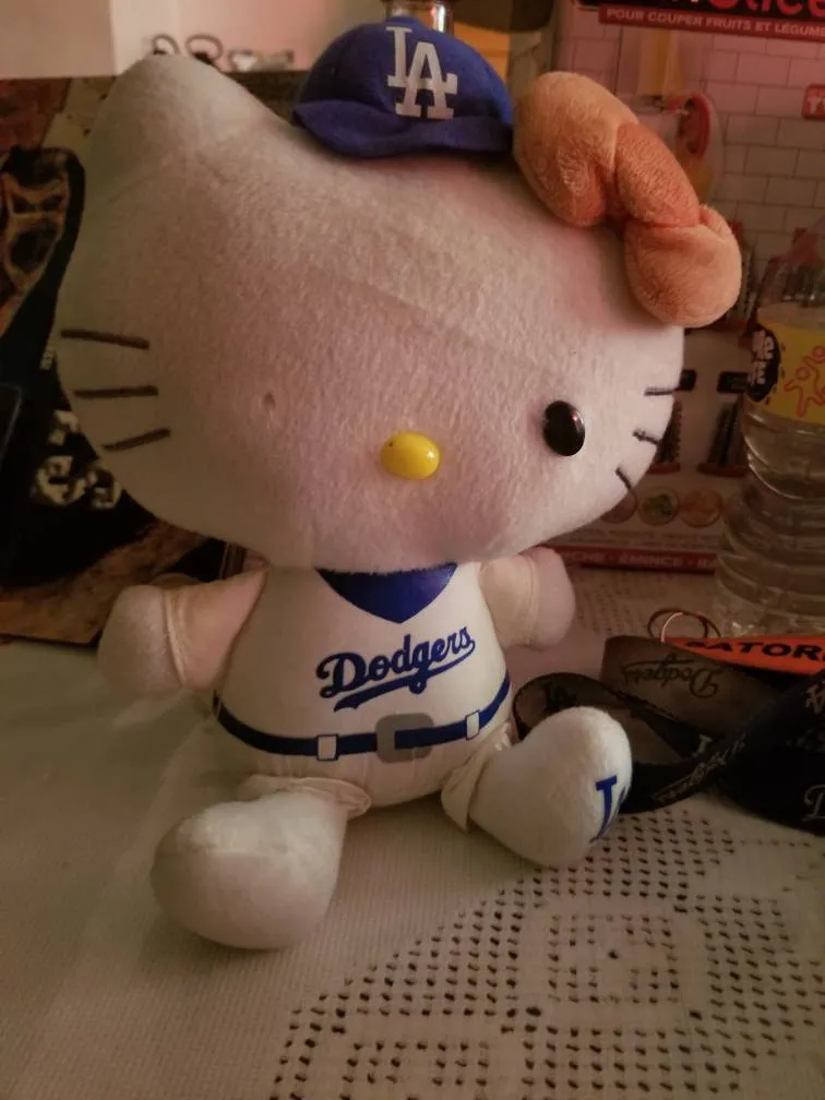 Dodgers Series Hello Kitty photo 1