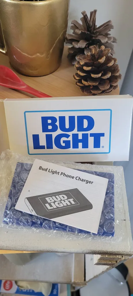 Portable Cell Phone Charger photo 1