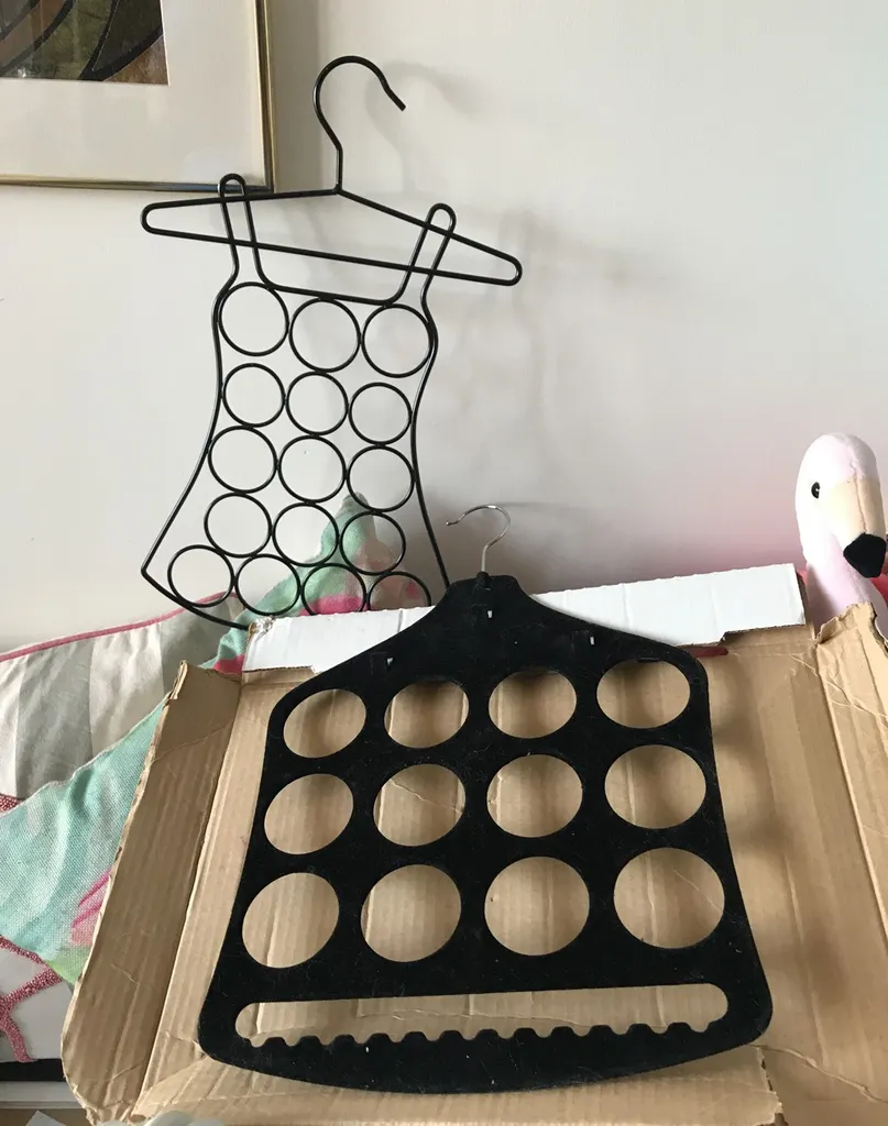 Scarf Belt Hangers photo 1