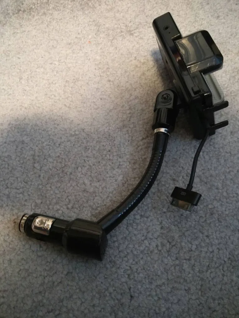 Car FM Transmitter For Phone Or Ipod photo 1