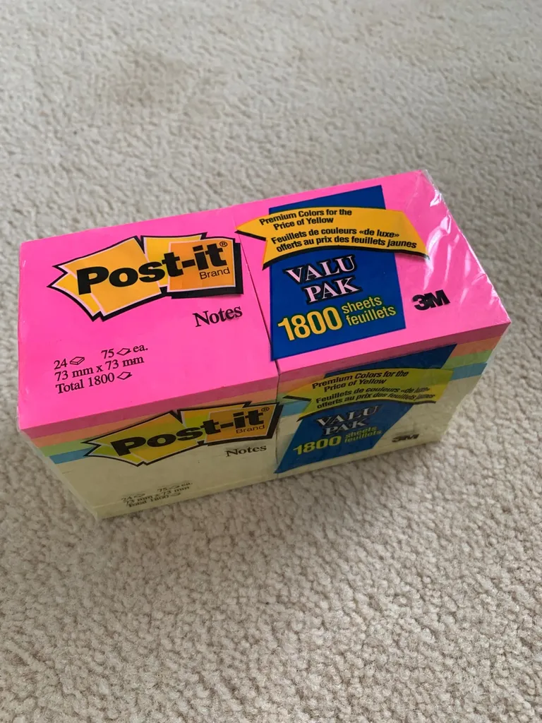 NEW! 3M Post-it Notes photo 1