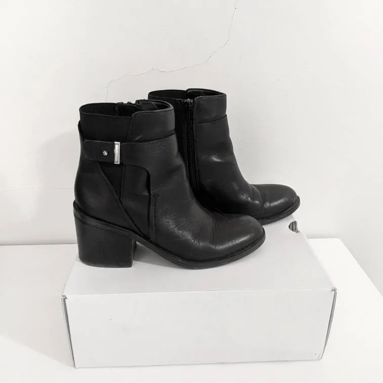 Heeled Ankle Booties photo 1