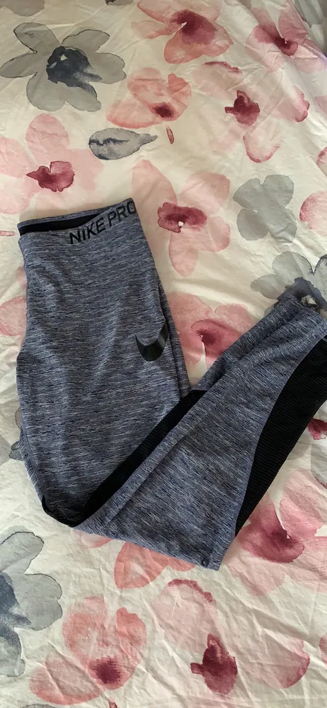 Nike Pro Leggings XL photo 1