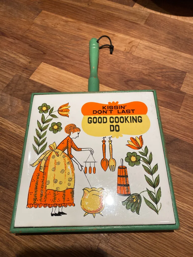 Vintage Hot Plate Tile photo 1