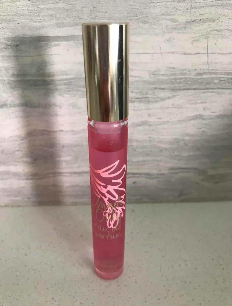 Free-Victoria’s Secret Angel Only Eau De Parfum photo 1