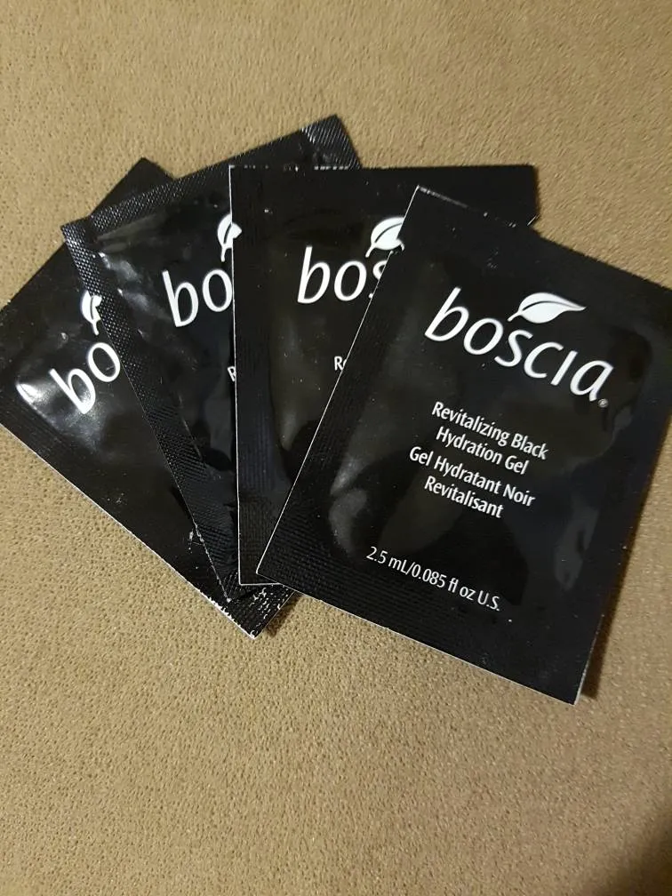 4 New Unused 2.5 Ml Boscia Revitalizing Black Hydration Gel S... photo 1