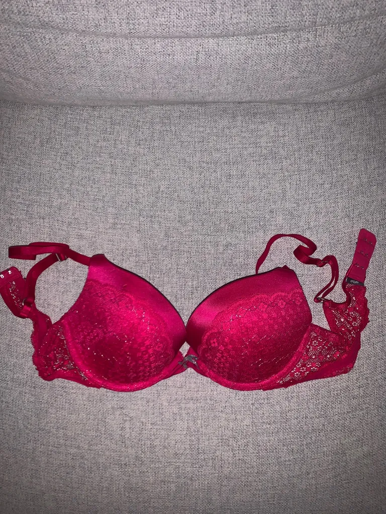 Bras/ Bralettes/ Sports Bras photo 1