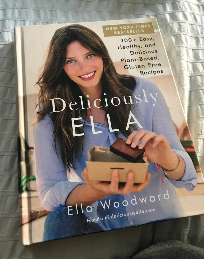 Deliciously Ella Cookbook photo 1