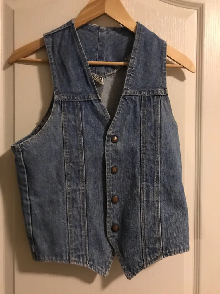 Jean Vest photo 1