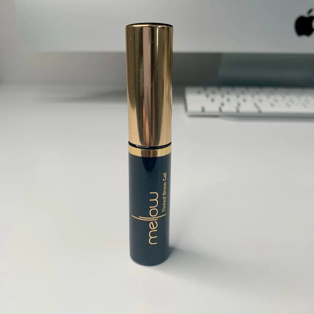 Mellow Tinted Brow Gel photo 1