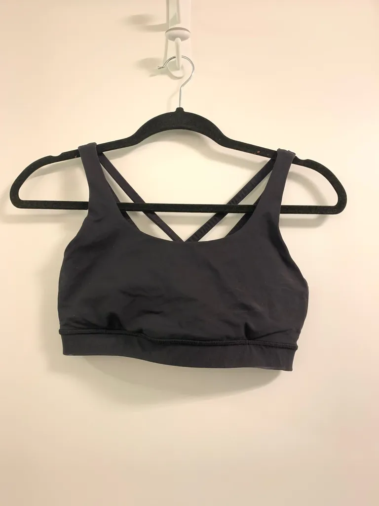 Lulu Sports Bra Sz6 photo 1