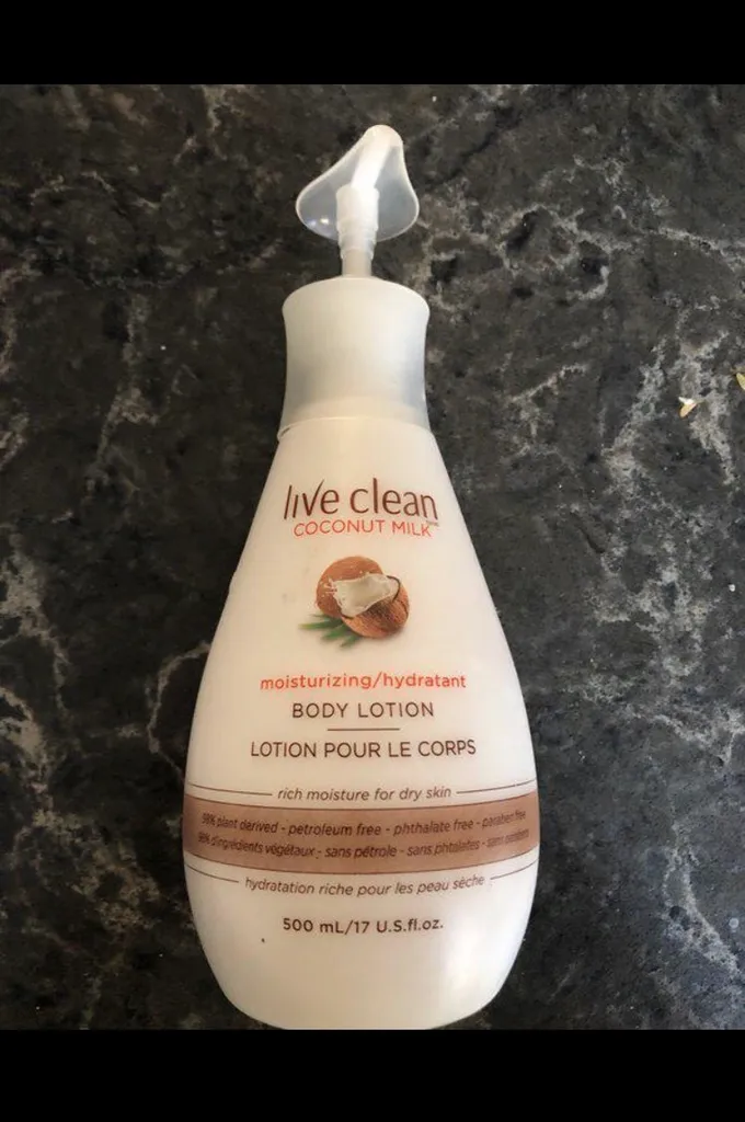 Live Clean Coconut Body Lotion photo 1