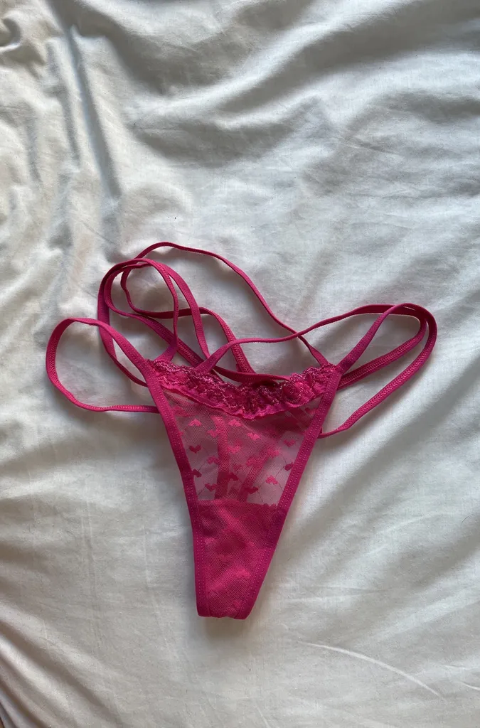 Pink Thong photo 1