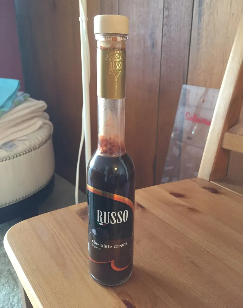 RUSSO- chocolate liqueur photo 1
