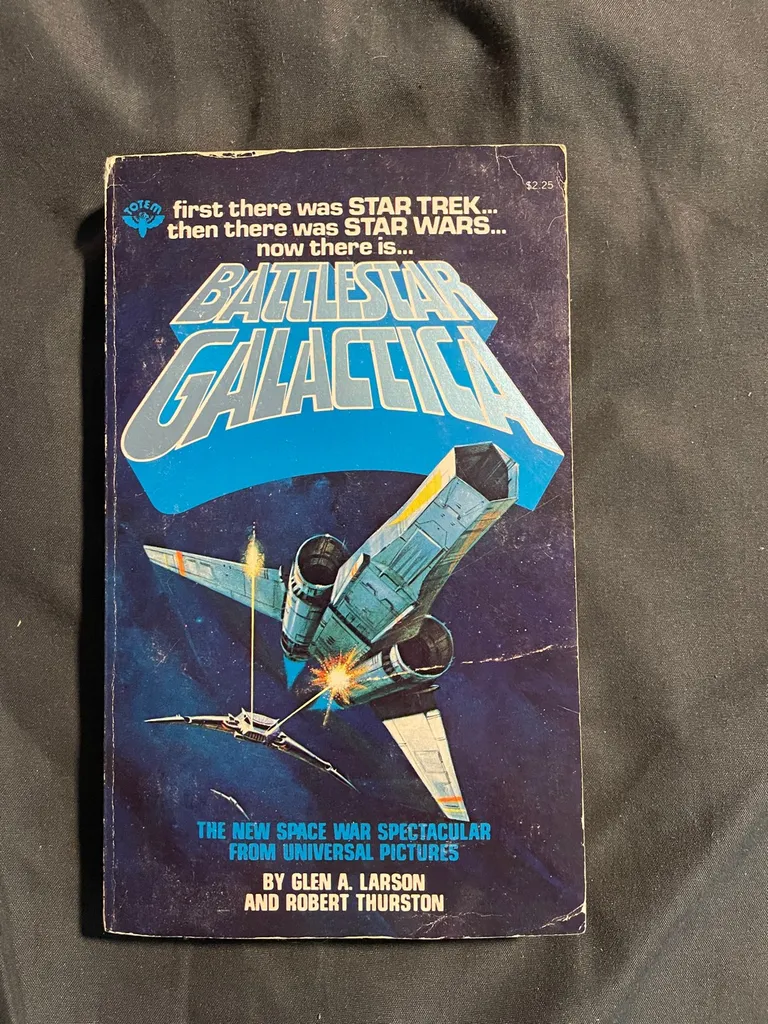 Battlestar Galactica - Vintage Paperback photo 1