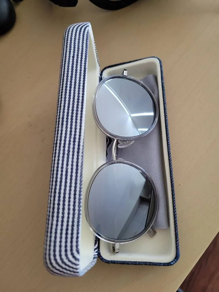 JINS Sunglasses photo 1