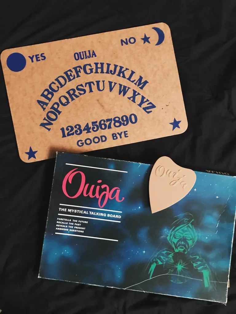 60’s vintage ouija board photo 1