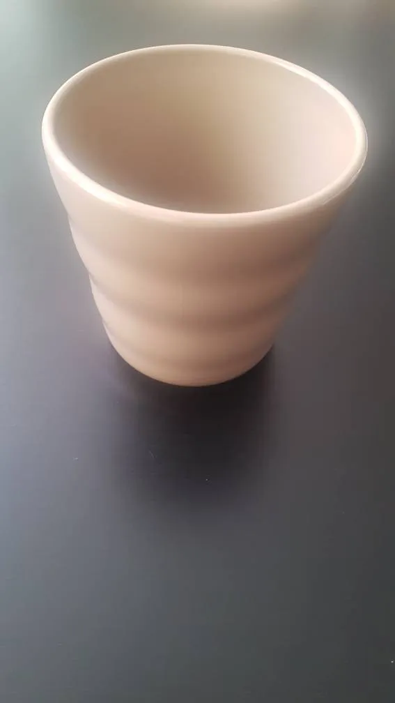 Taupe Pot, For Plants Or Pens? photo 1
