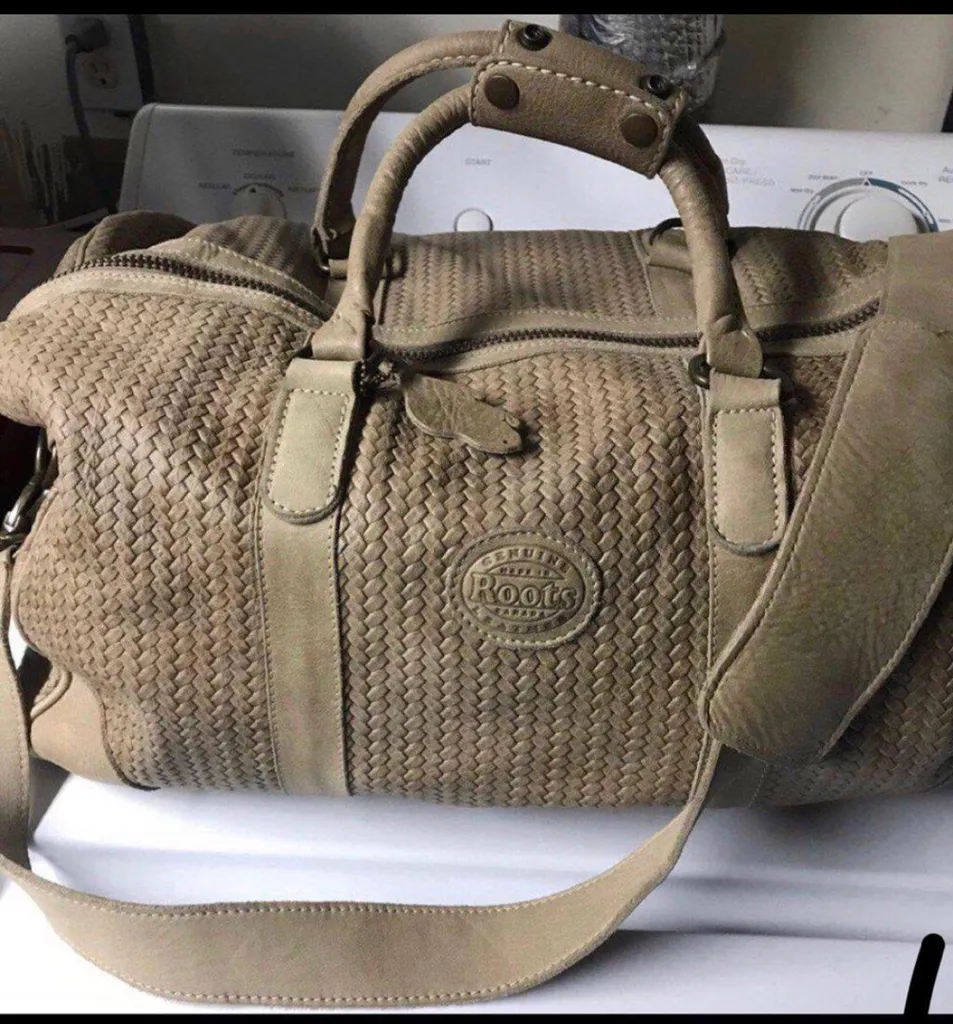 Roots Leather Weekender Bag photo 1
