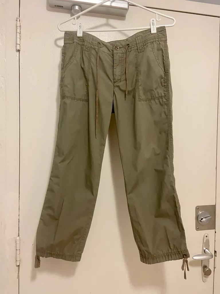 Summer Pants - Size 6 Women’s photo 1