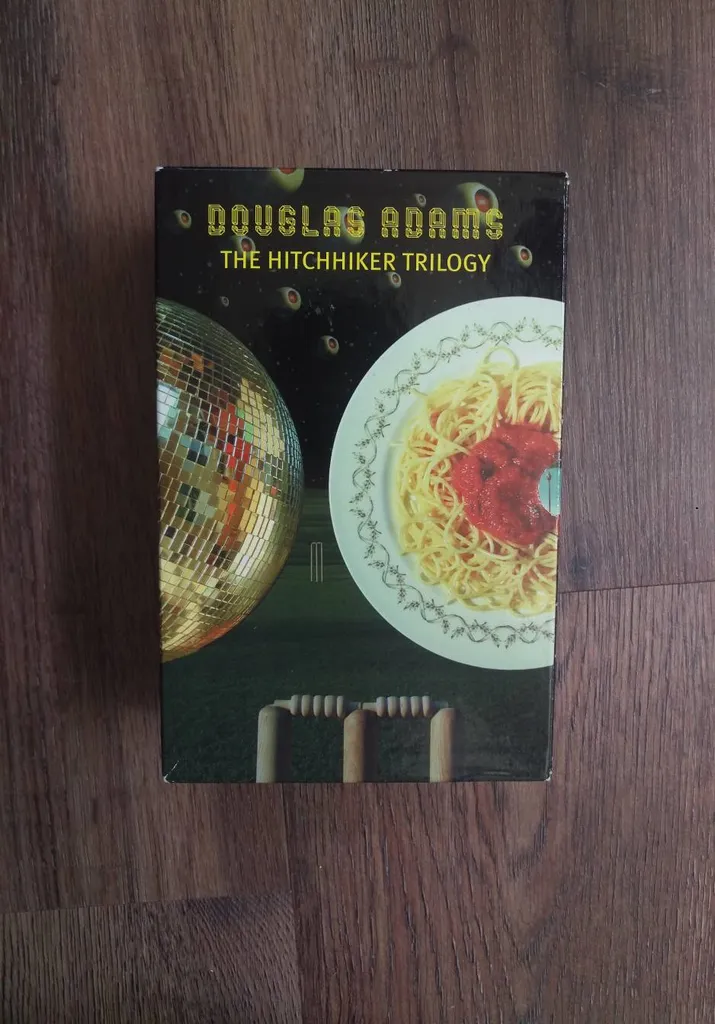 Hitchiker's Guide To The Galaxy photo 1